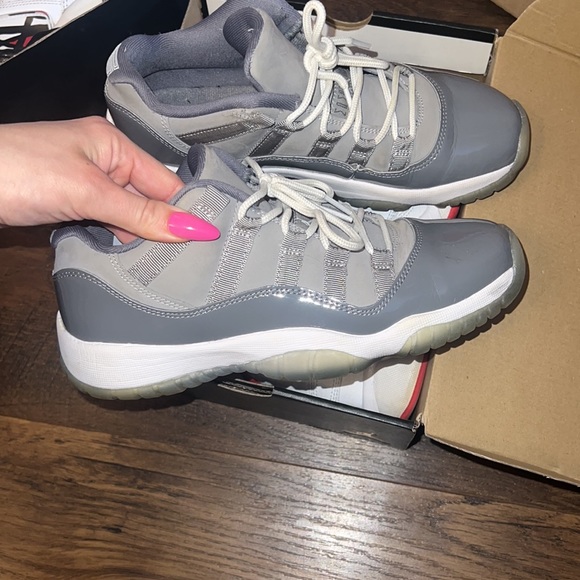 Jordan 11 - Picture 4 of 5